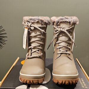 Bogs Arcta Women’s Boots Tan Cozy